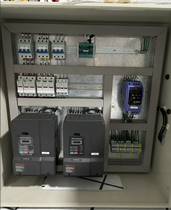 2511120/1M — RIEL DIN ACERO 35MM, TRAMO 1 METRO