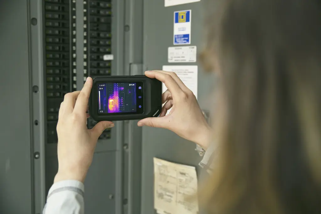 C5-Electrical-01-0320 (1).webp