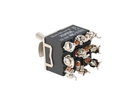 XT-33B — INTERRUPTORES DE PALANCA 9 TORNILLOS, Número de polos: 3  Posiciones: ON-OFF-ON  Capacidad: 20/15A  125/277VAC  2HP 125/277VAC 1.5HP   125/277VAC para un pulso momentaneo Montaje: Diametro 12mm Certificados: UL1054    E200089