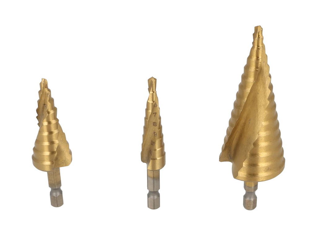 TP-SB3-432 — BROCAS CONICAS EN ESPIRAL JUEGO DE 3 PIEZAS 4-12, 4-20, 4-32mm, PARA MADERA, PLASTICO Y METAL A BAJA Y MEDIA VELOCIDAD Y OTROS MATERIALES.
